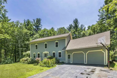 4 Maxwell Drive Brookline NH 03033
