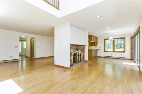 4 Maxwell Drive Brookline NH 03033