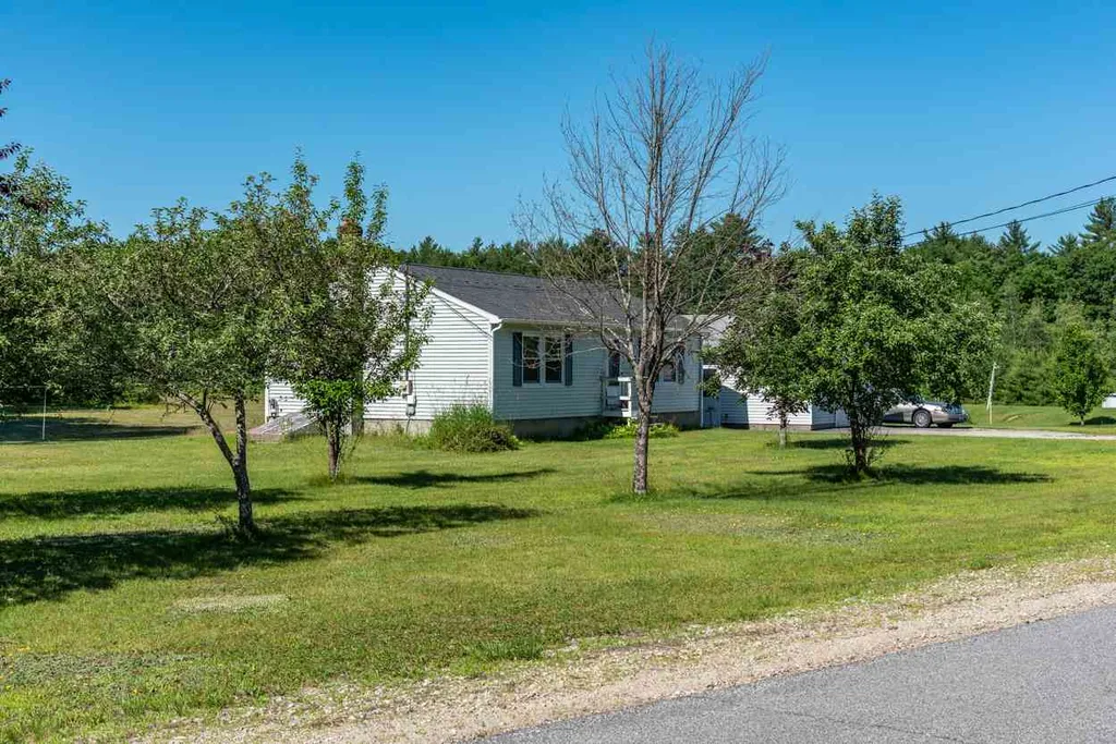 20 Drew Road New Durham NH 03855