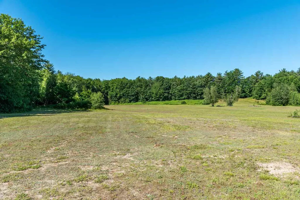 20 Drew Road New Durham NH 03855