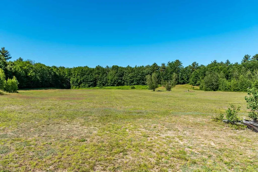 20 Drew Road New Durham NH 03855