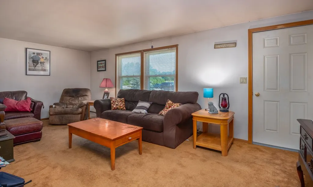 20 Drew Road New Durham NH 03855