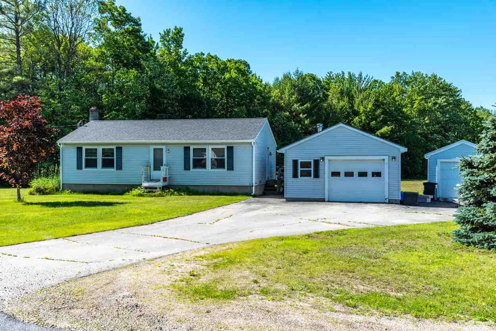 20 Drew Road New Durham NH 03855