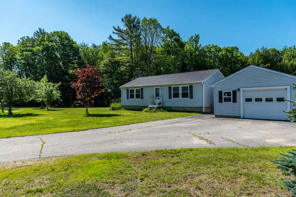 20 Drew Road New Durham NH 03855