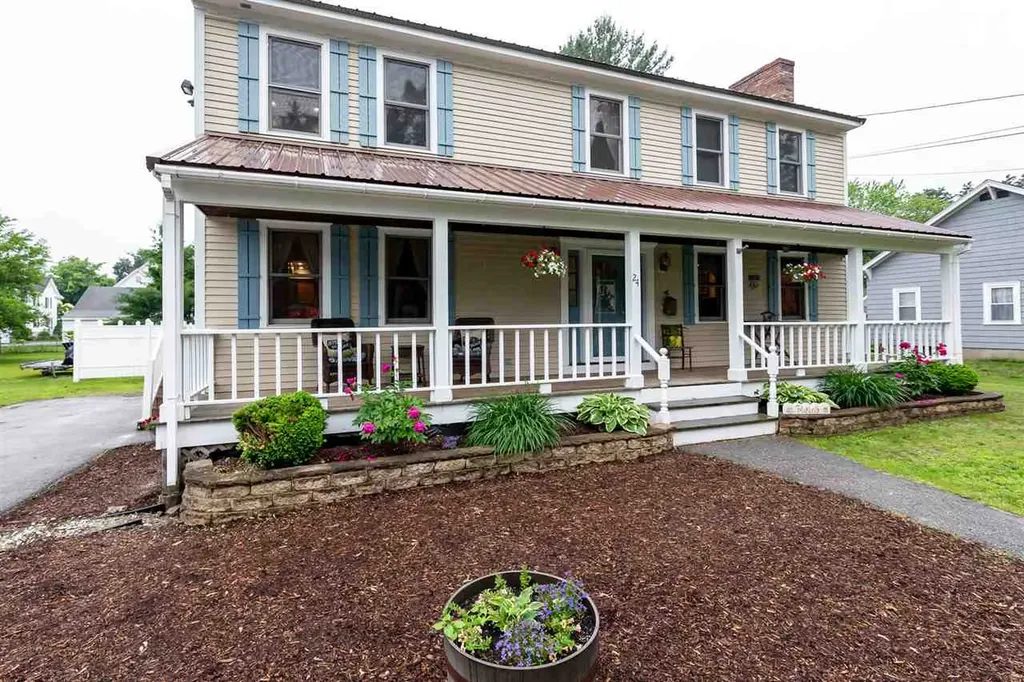 24 Lamprey Street Manchester NH 03102