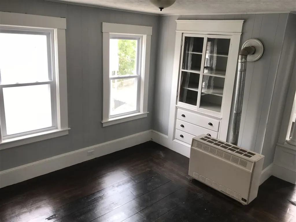 20 Linden Street Nashua NH 03064