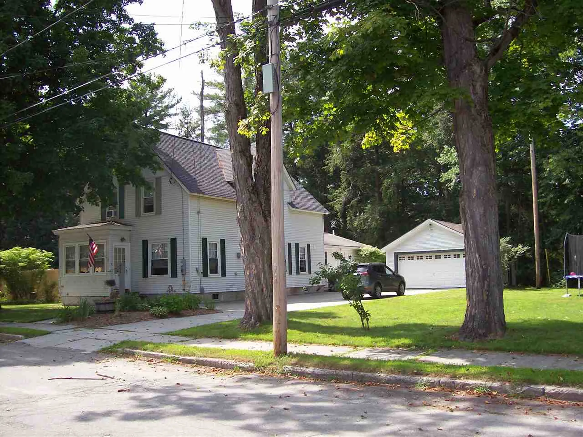 85 Grove Street Claremont NH 03743