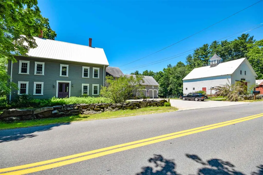 14 Tuttle Road Lee NH 03861