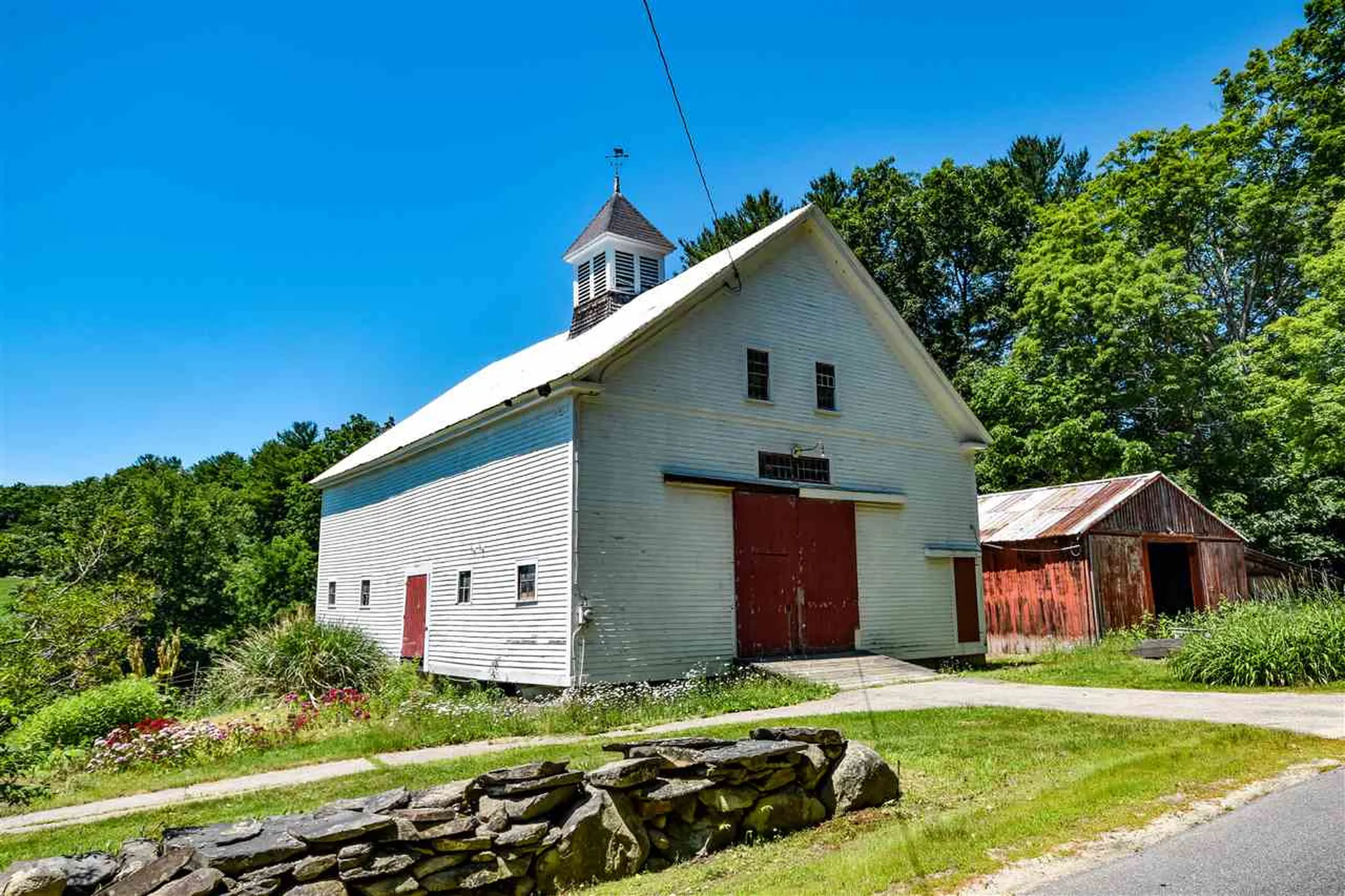 14 Tuttle Road Lee NH 03861