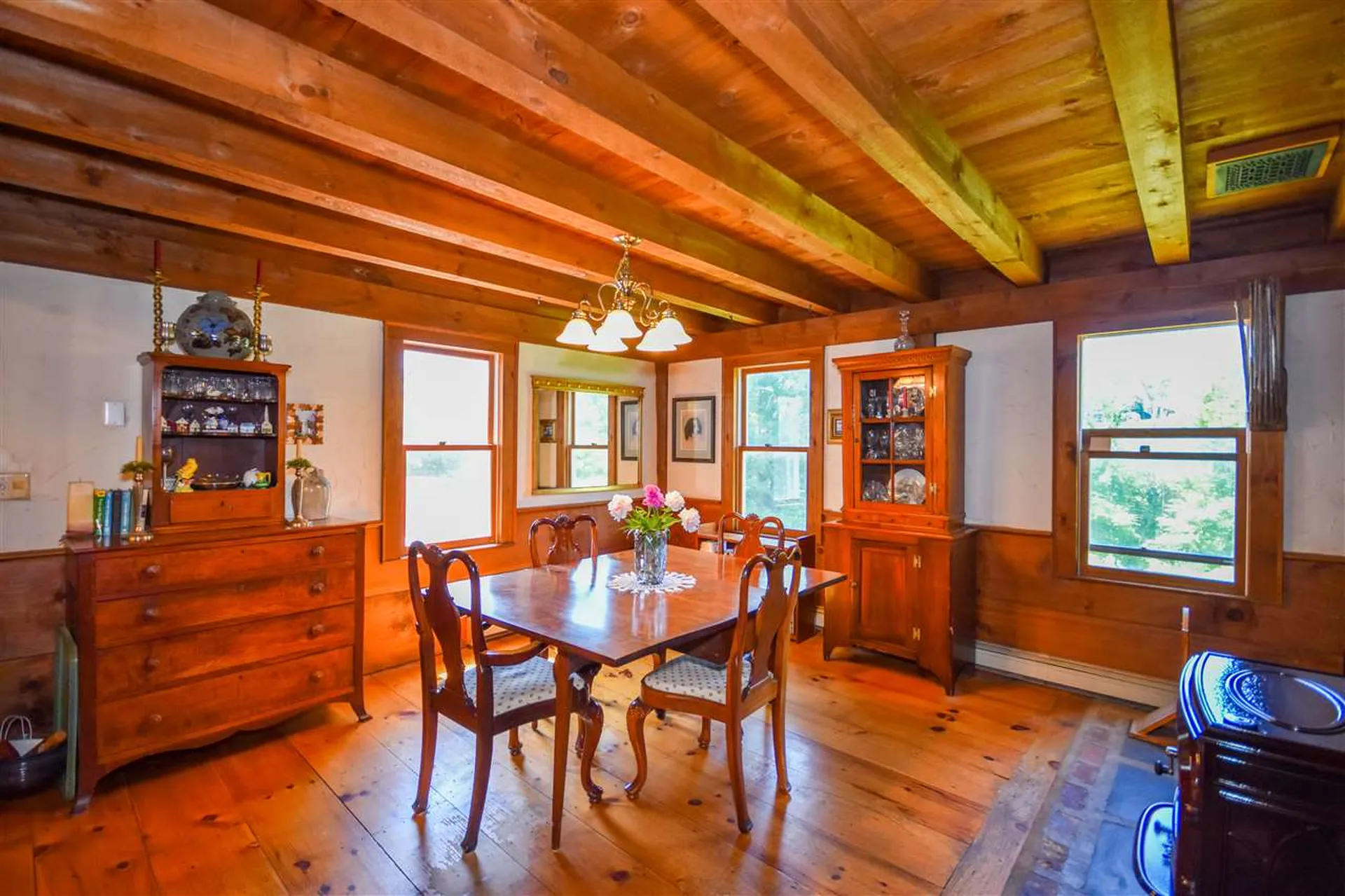 14 Tuttle Road Lee NH 03861