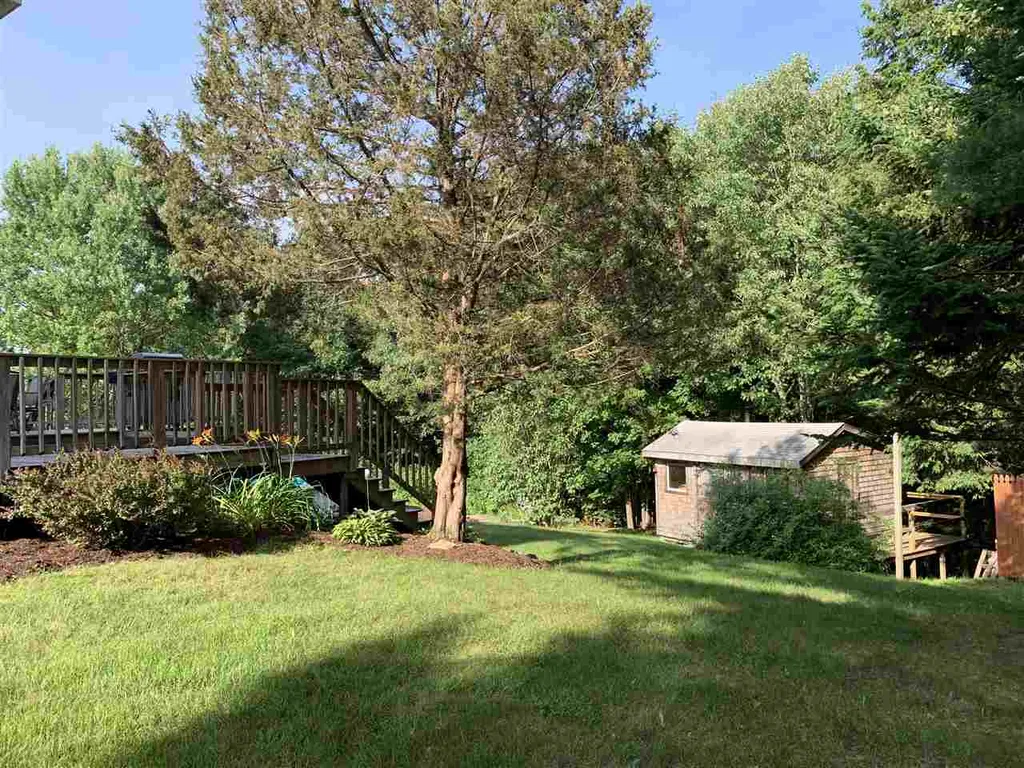 6b Karen Lane Londonderry NH 03053