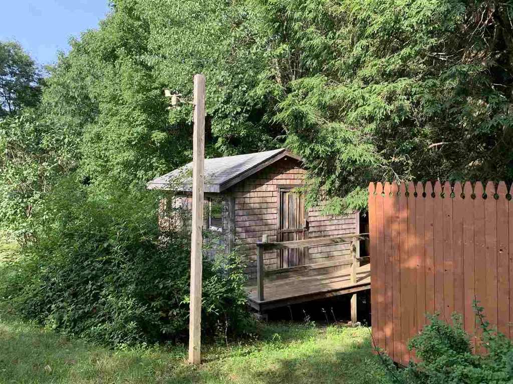 6b Karen Lane Londonderry NH 03053
