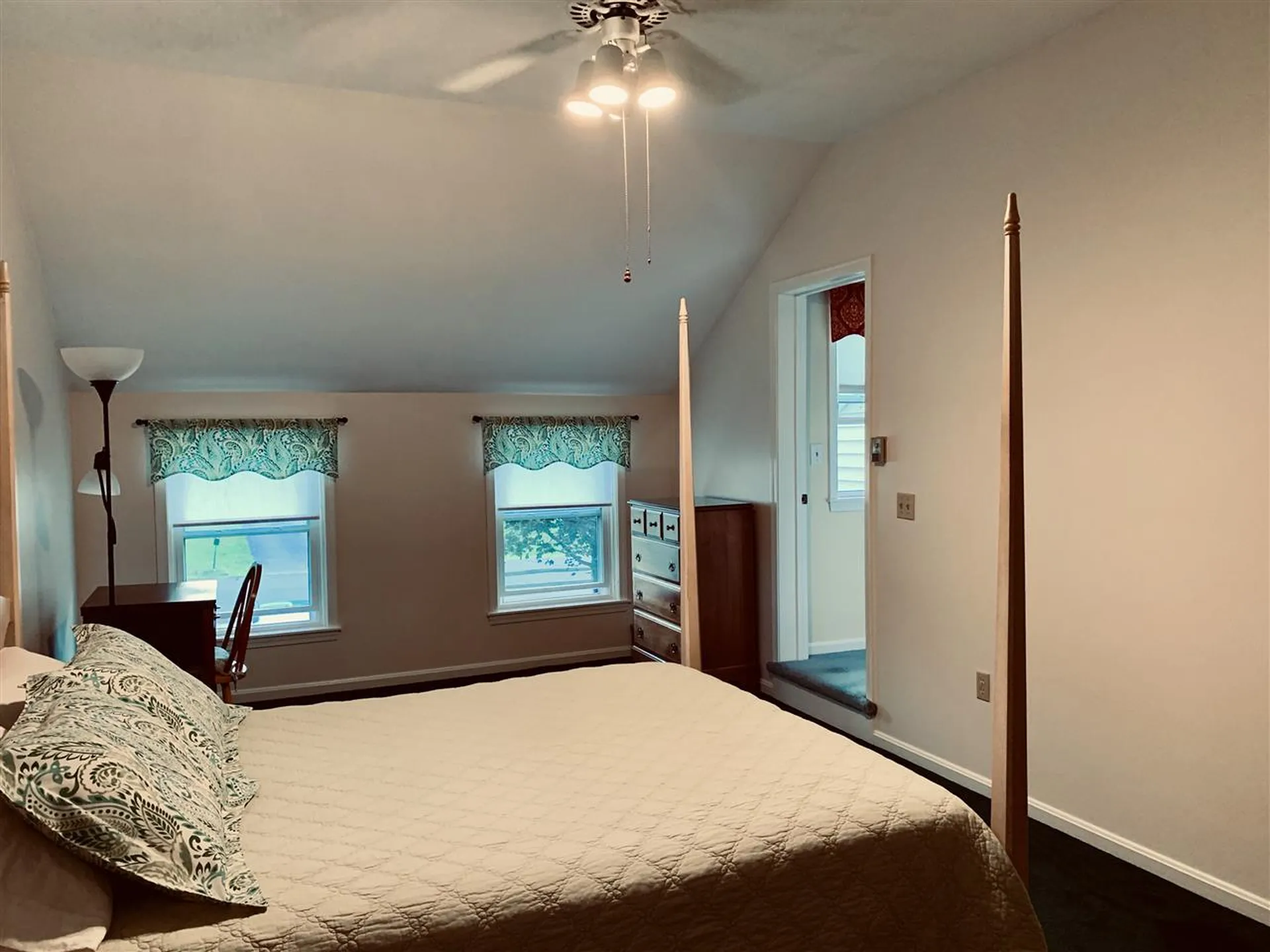 6b Karen Lane Londonderry NH 03053