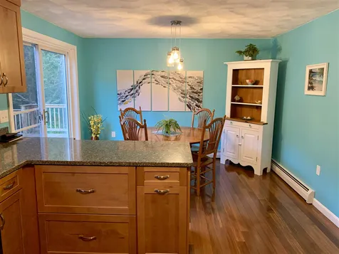 6b Karen Lane Londonderry NH 03053