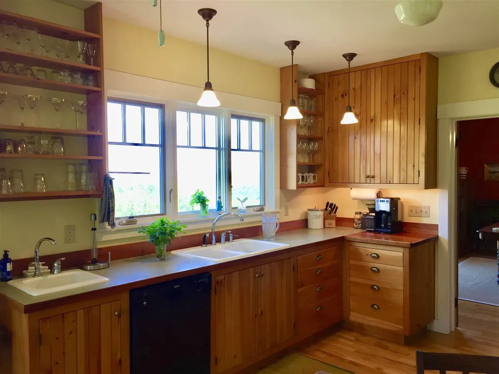 1620 Middle Road Plainfield VT 05667