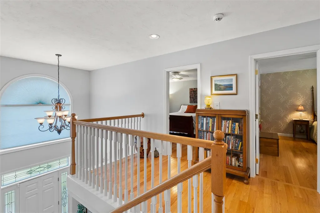 128 Orcutt Drive Chester NH 03036