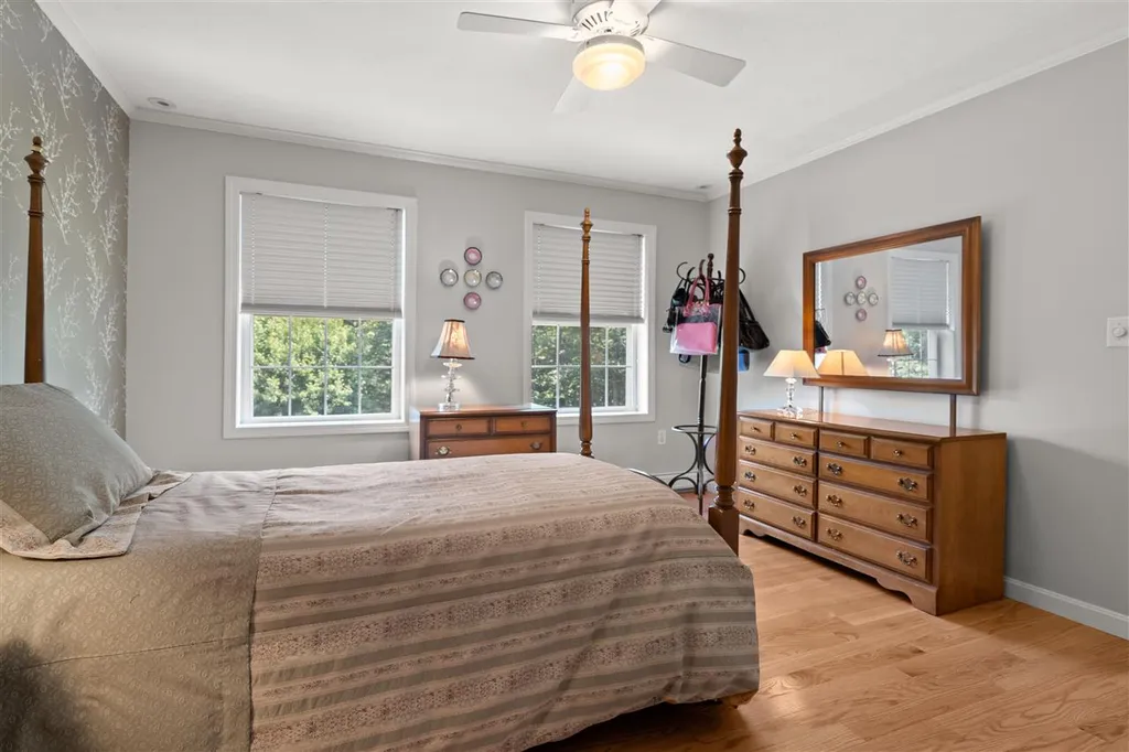 128 Orcutt Drive Chester NH 03036