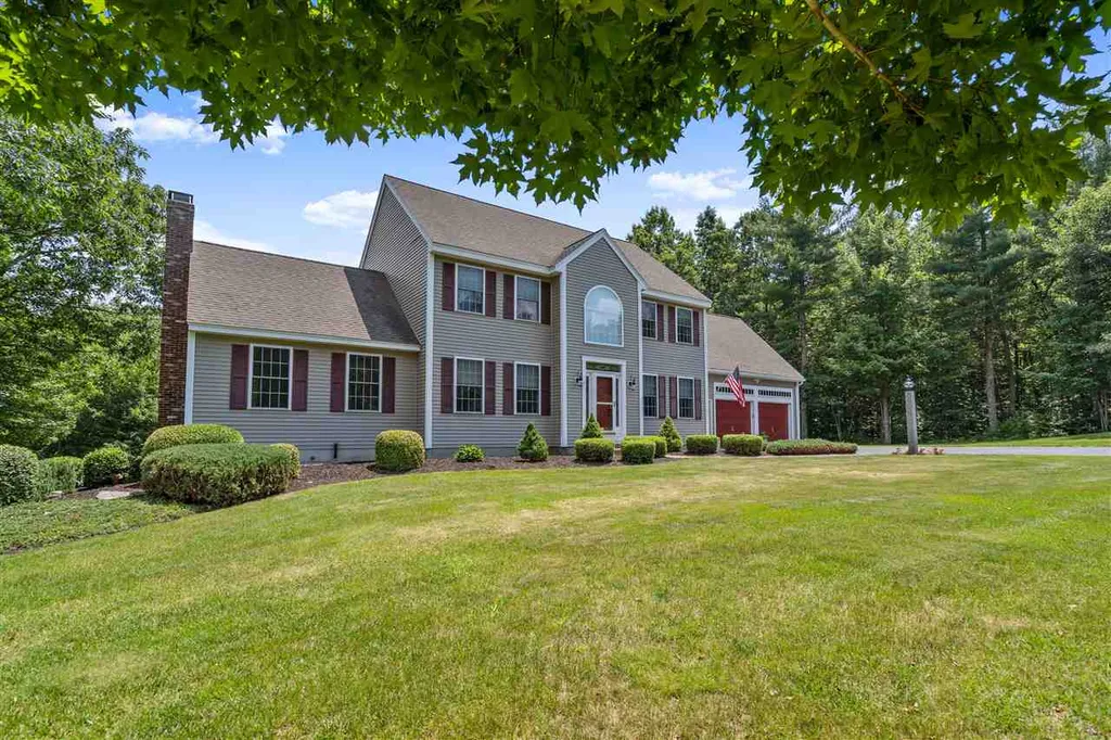 128 Orcutt Drive Chester NH 03036