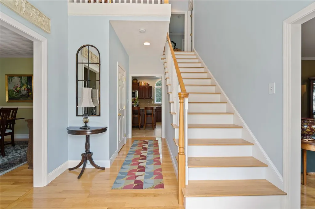 128 Orcutt Drive Chester NH 03036