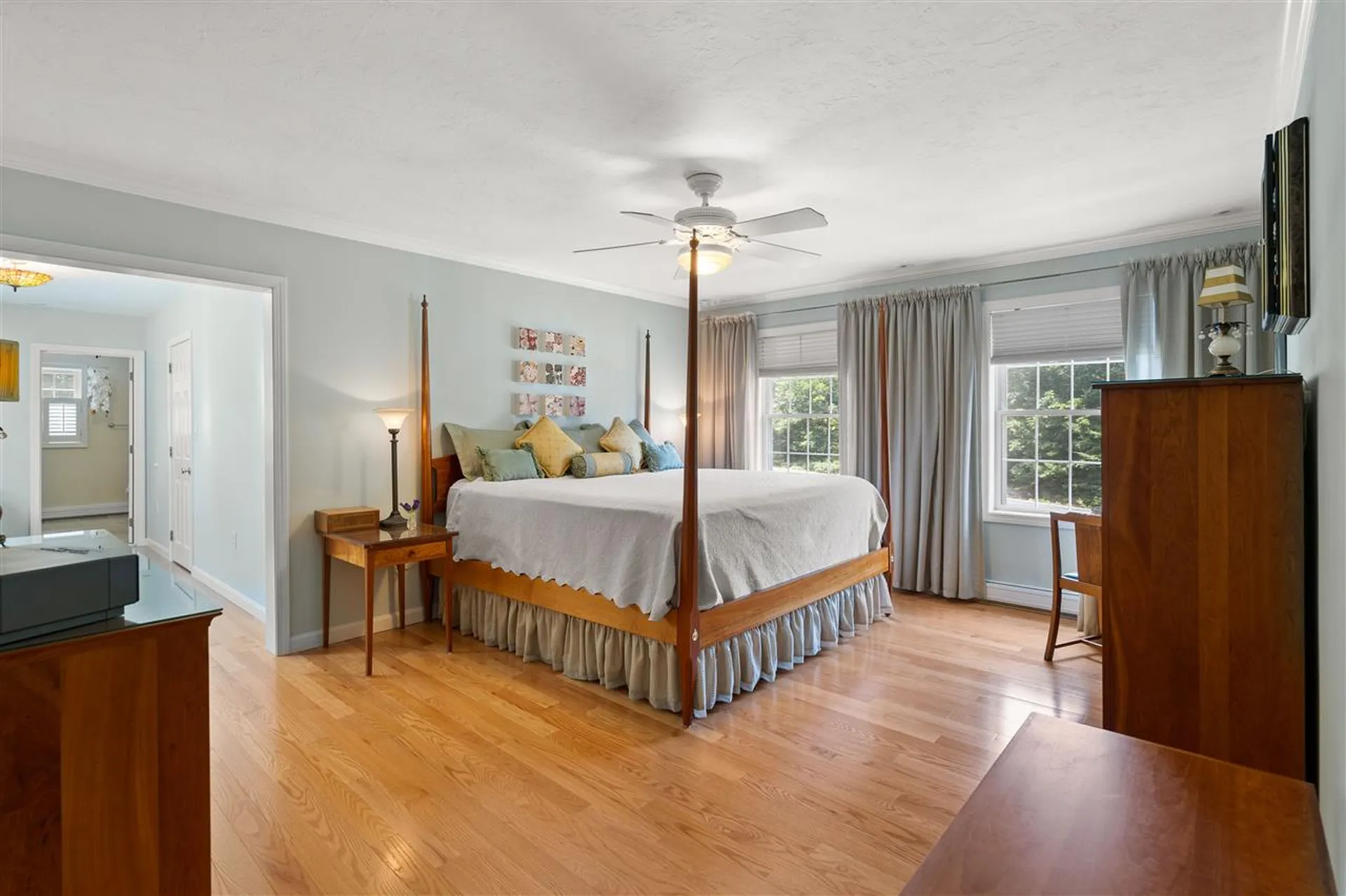 128 Orcutt Drive Chester NH 03036