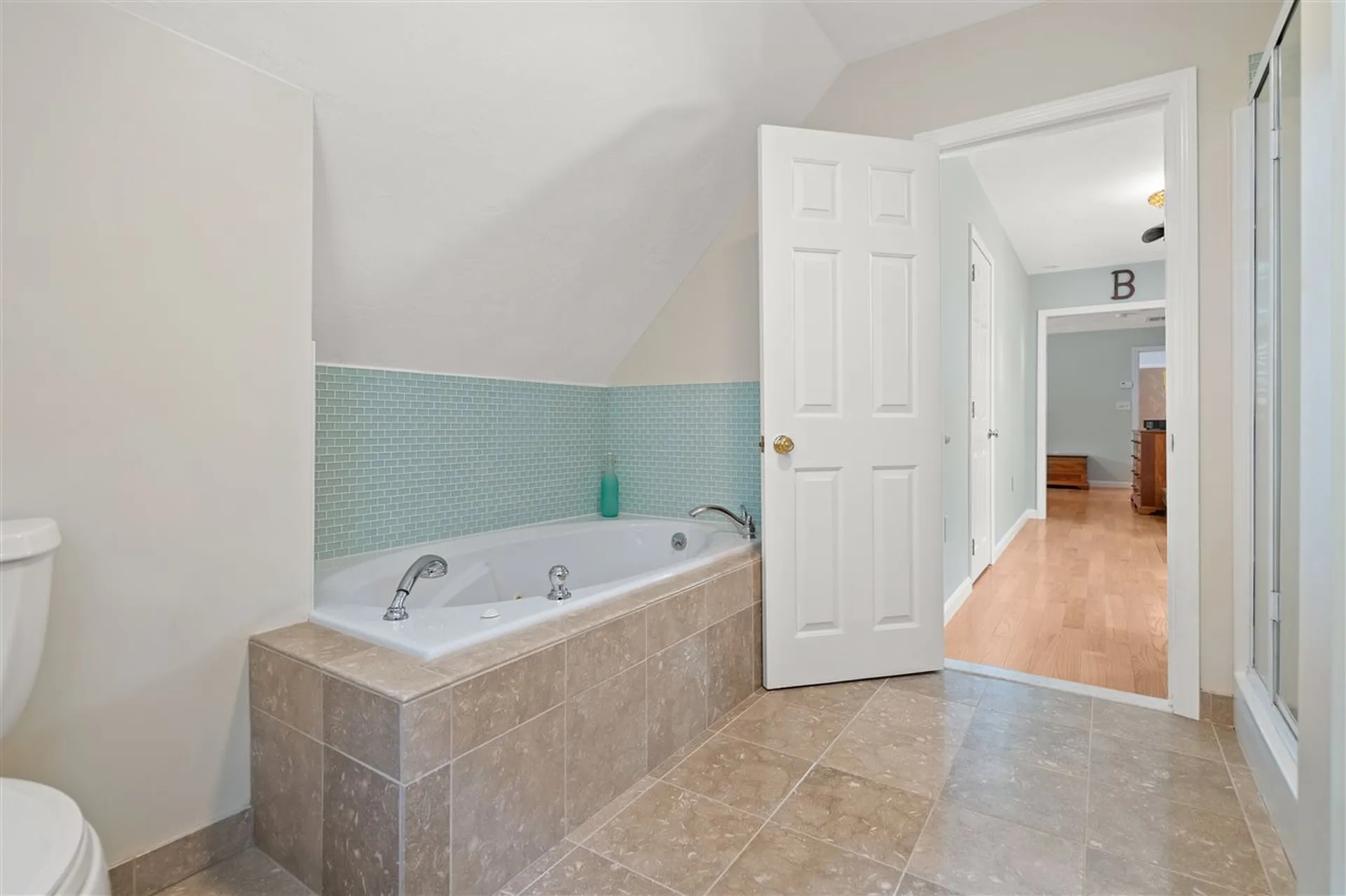 128 Orcutt Drive Chester NH 03036