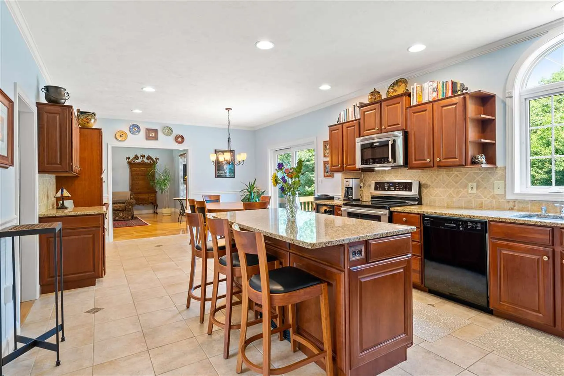 128 Orcutt Drive Chester NH 03036