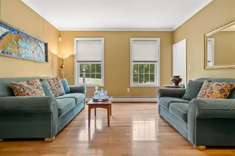 128 Orcutt Drive Chester NH 03036