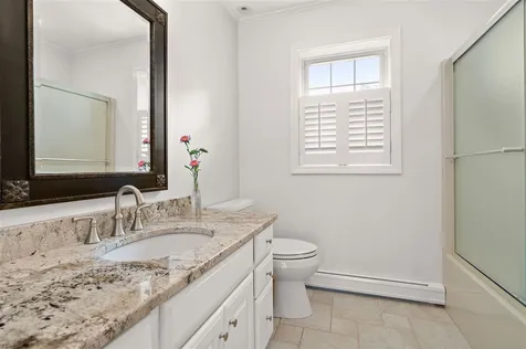 128 Orcutt Drive Chester NH 03036