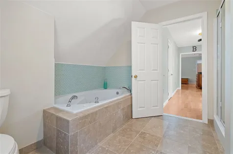 128 Orcutt Drive Chester NH 03036