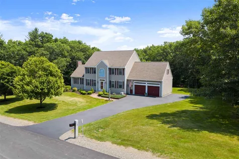 128 Orcutt Drive Chester NH 03036