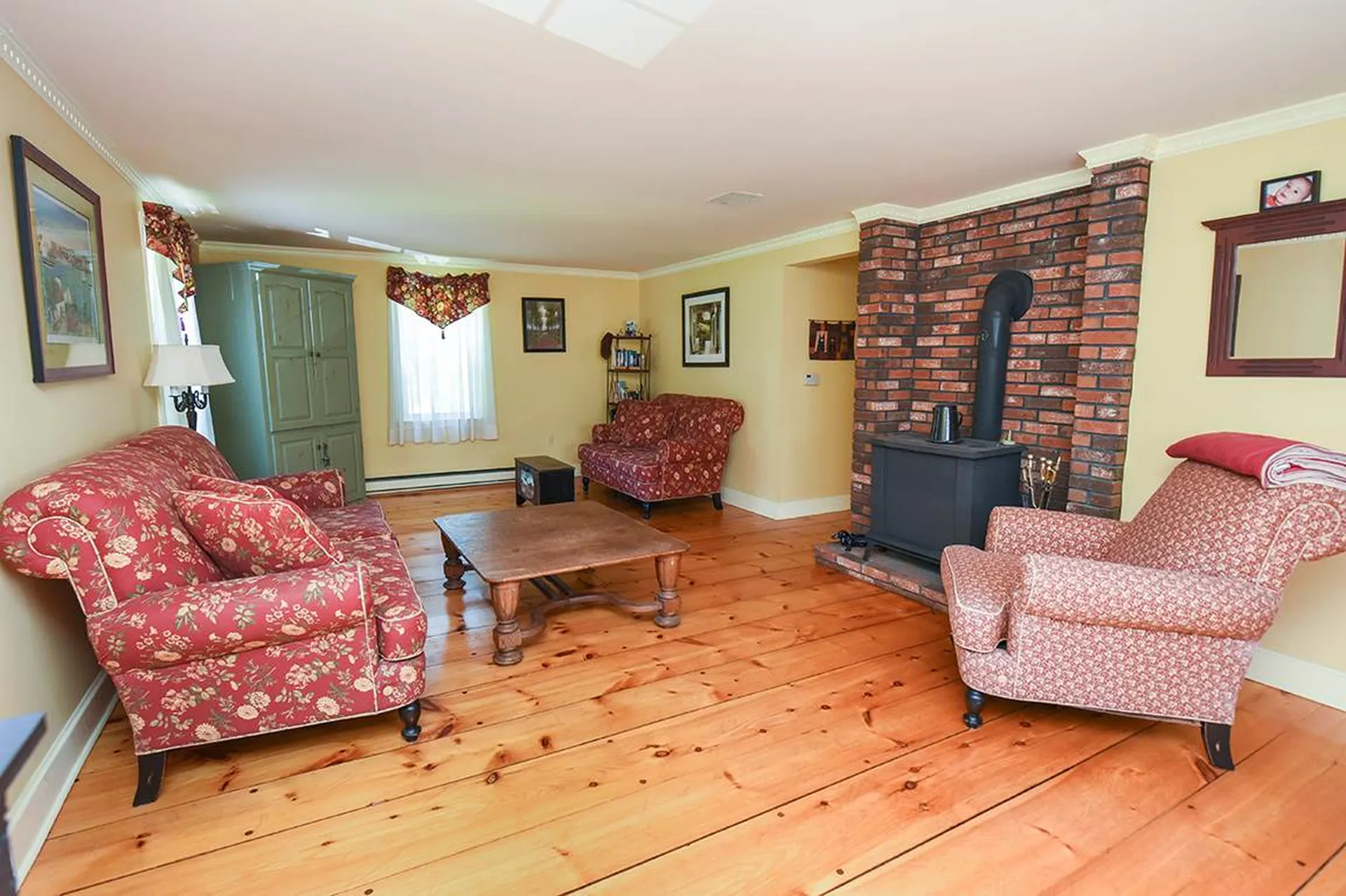 1 Smith Corner Road Newton NH 03858