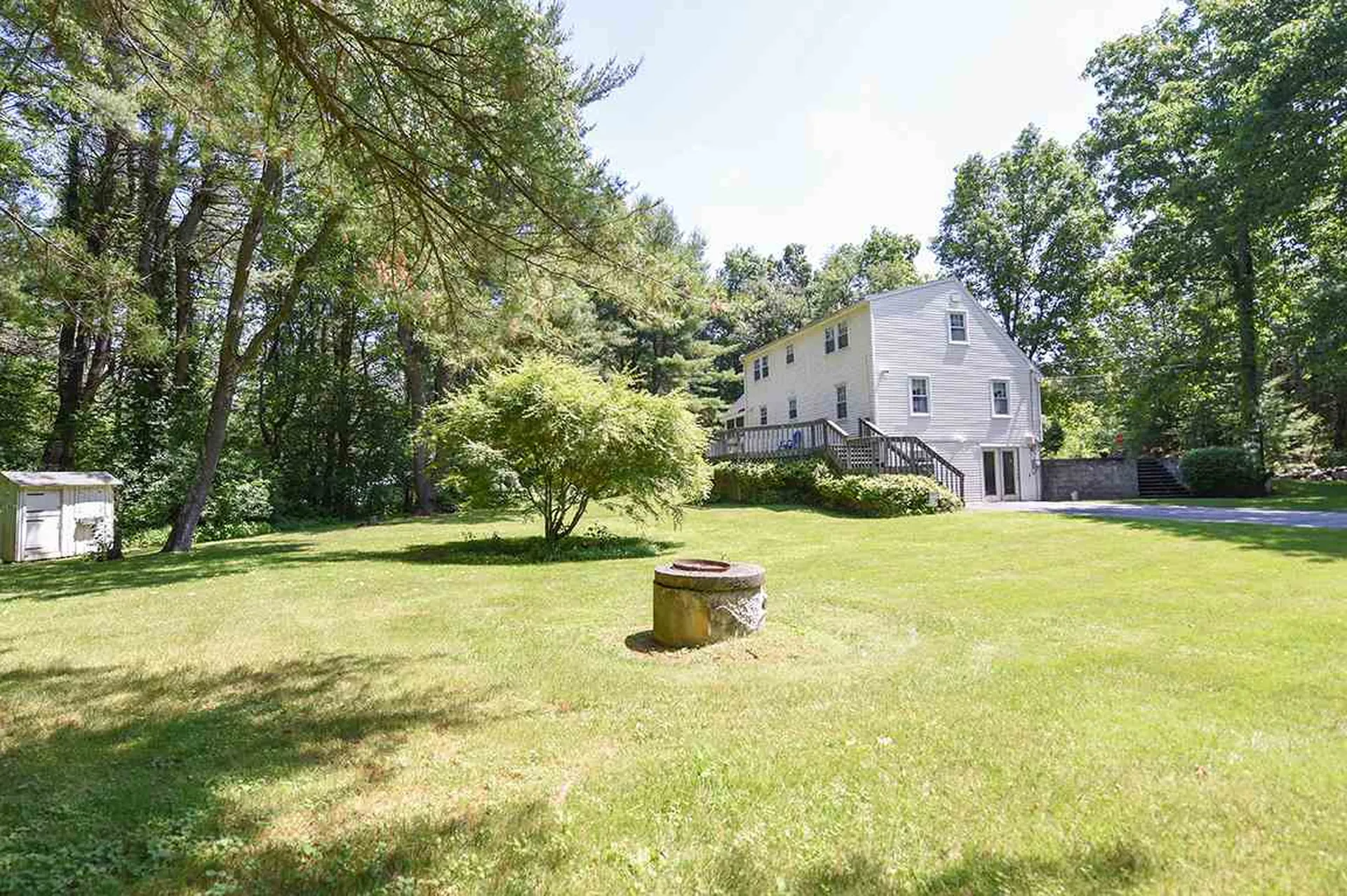 1 Smith Corner Road Newton NH 03858