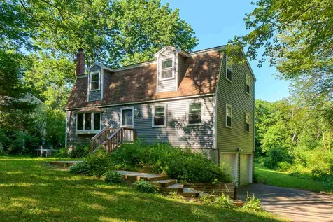 12 Perkins Road Londonderry NH 03053