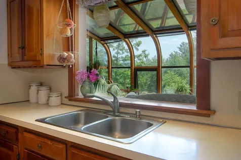 130 Sunrise Lane Dummerston VT 05301