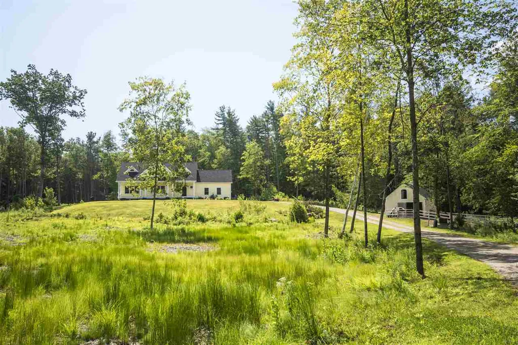 60 Drinkwater Road Hampton Falls NH 03844