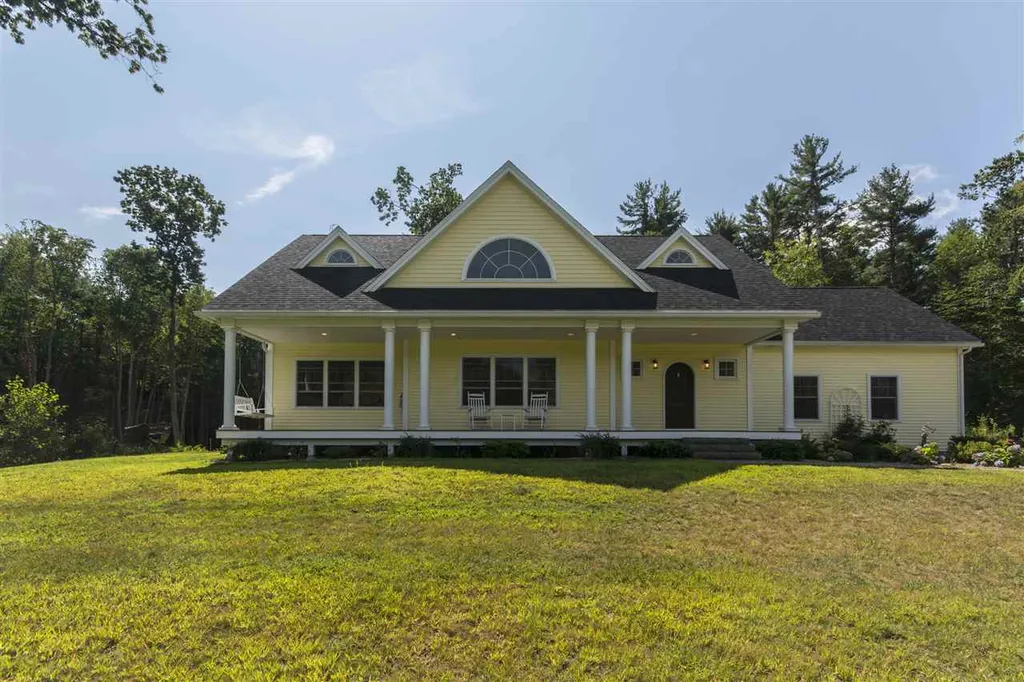 60 Drinkwater Road Hampton Falls NH 03844