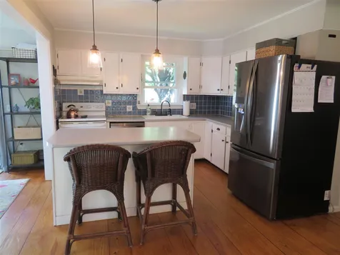 16 Drinkwater Road Exeter NH 03833