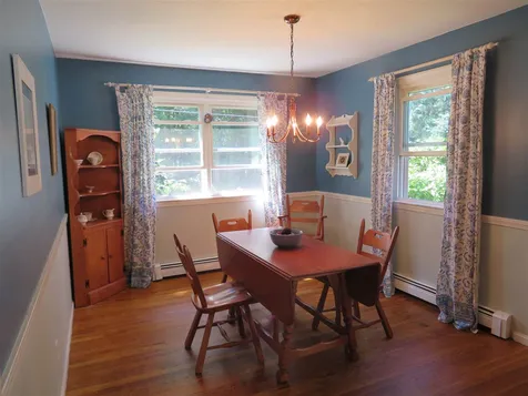 16 Drinkwater Road Exeter NH 03833