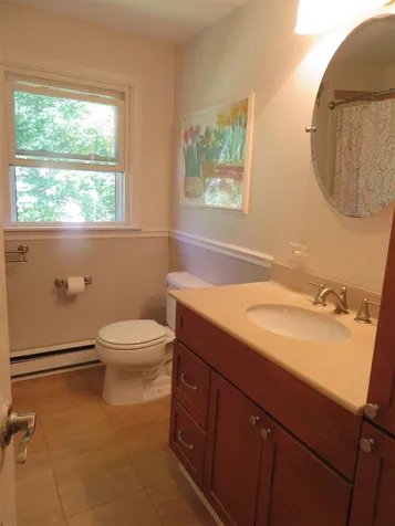 16 Drinkwater Road Exeter NH 03833