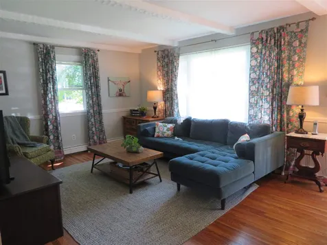 16 Drinkwater Road Exeter NH 03833