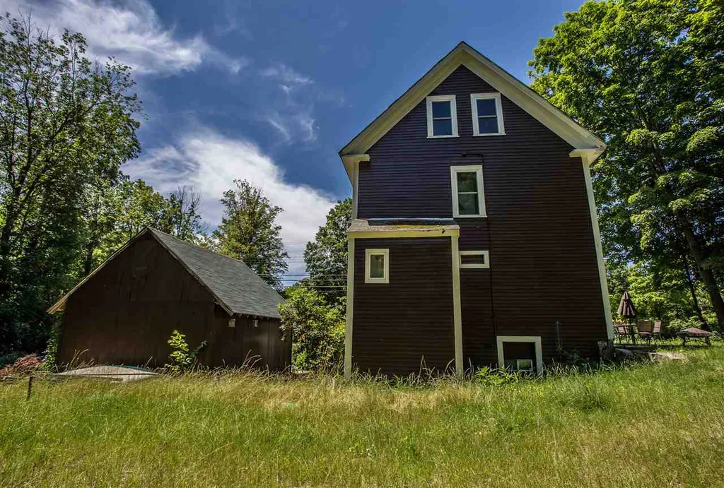 3 Meetinghouse Hill Road Brookline NH 03033