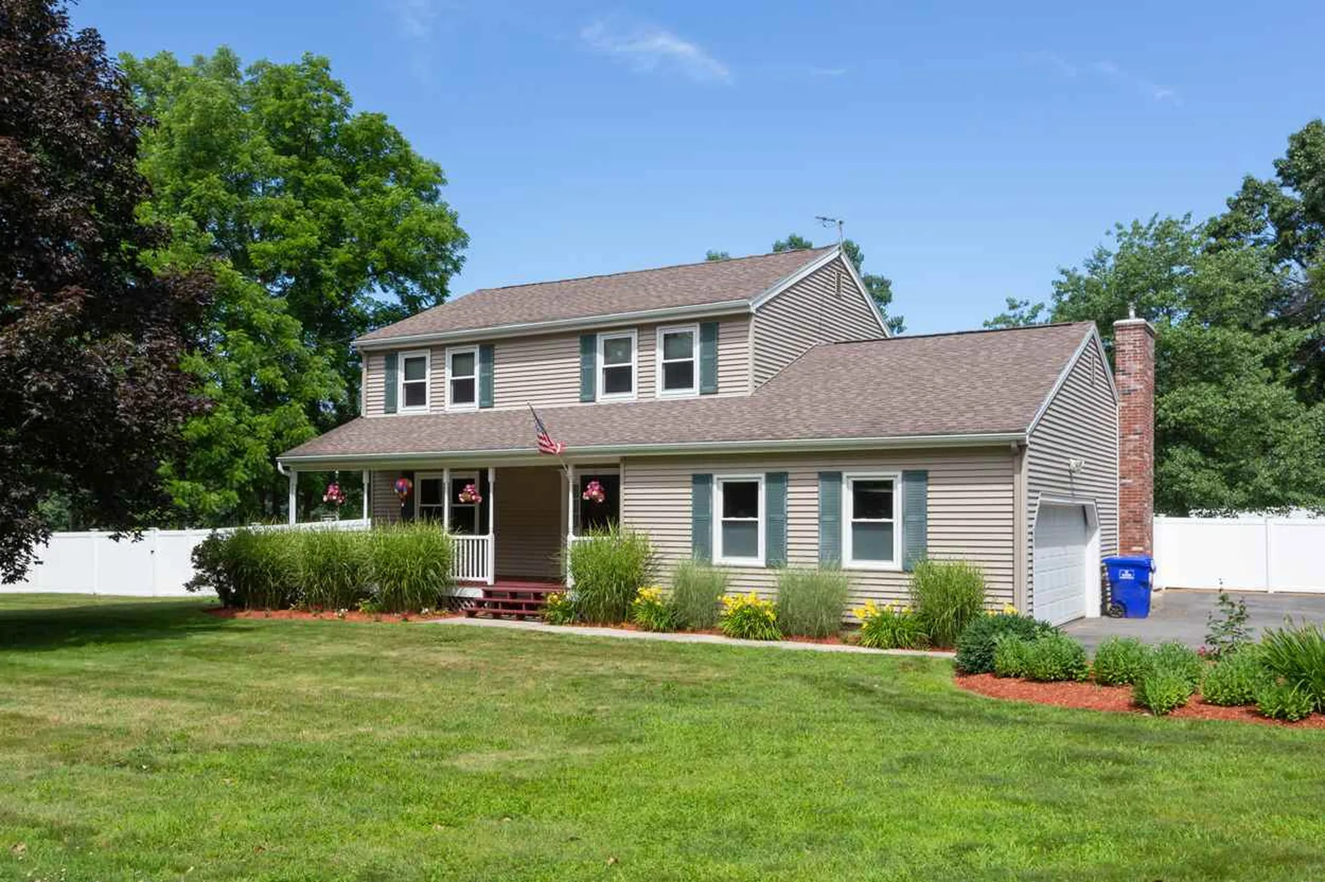 2 Plaza Avenue Hudson NH 03051