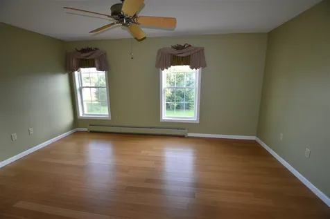 6B Country Commons Vergennes VT 05491