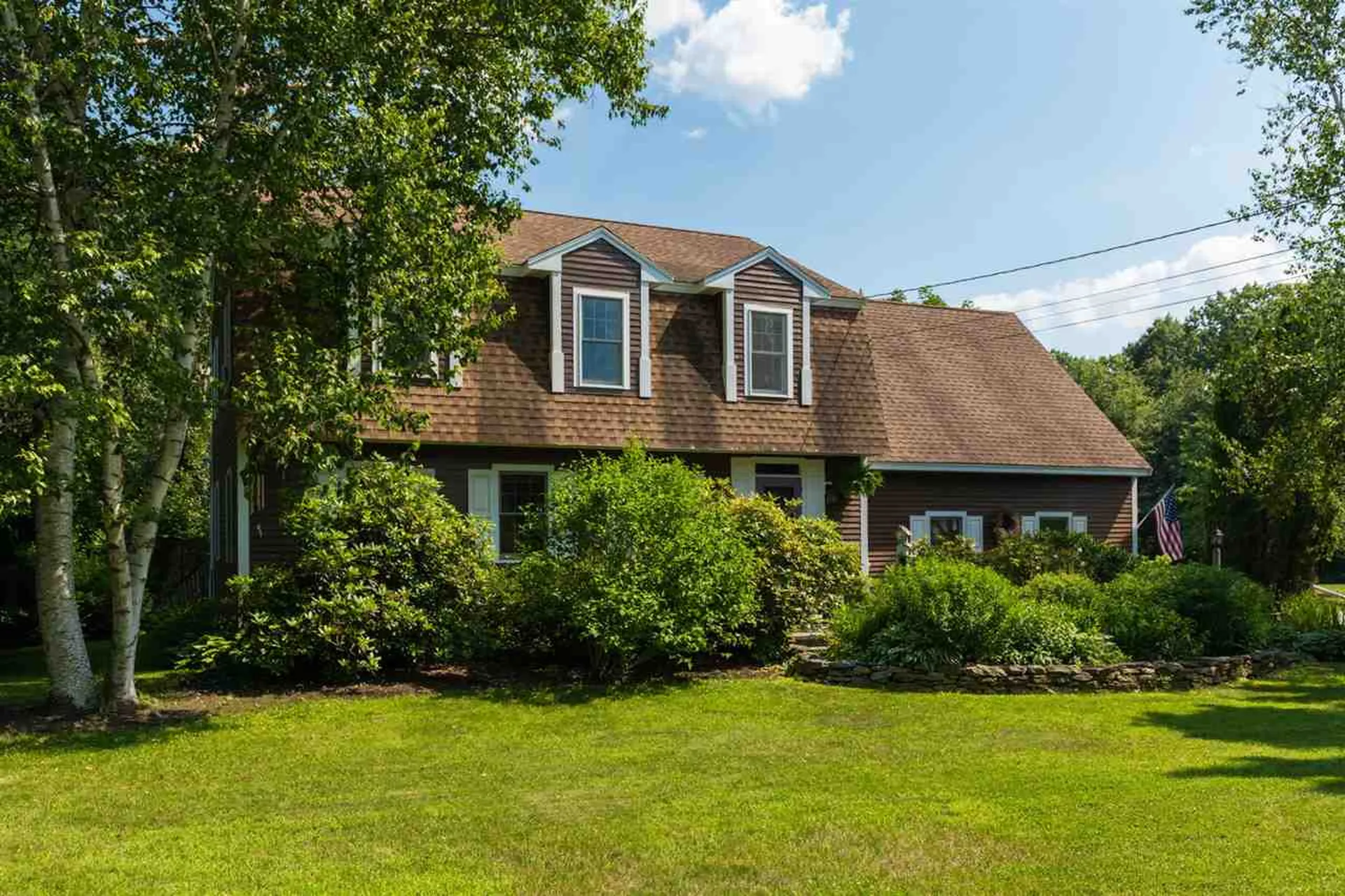 98 High Street Stratham NH 03885