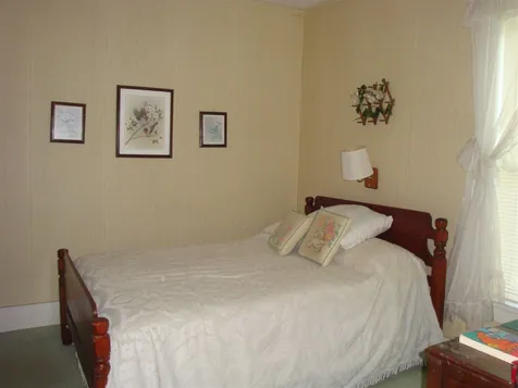 98 Central Street Brattleboro VT 05301