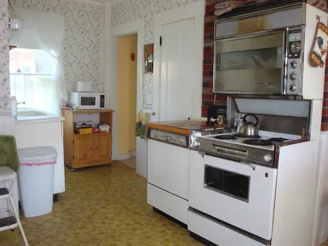 98 Central Street Brattleboro VT 05301