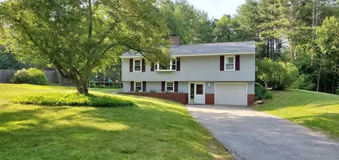 528 Clinton Street Bow NH 03304
