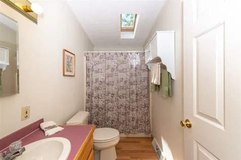 23 Aberdeen Drive Stratham NH 03885