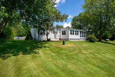 23 Aberdeen Drive Stratham NH 03885