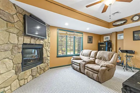 4 Karen Lane Salem NH 03079